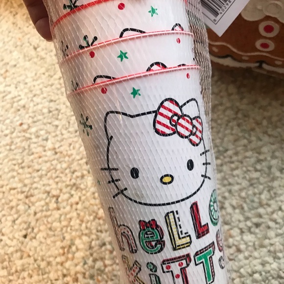 Hello Kitty Gingerbread bundle - Picture 5 of 6